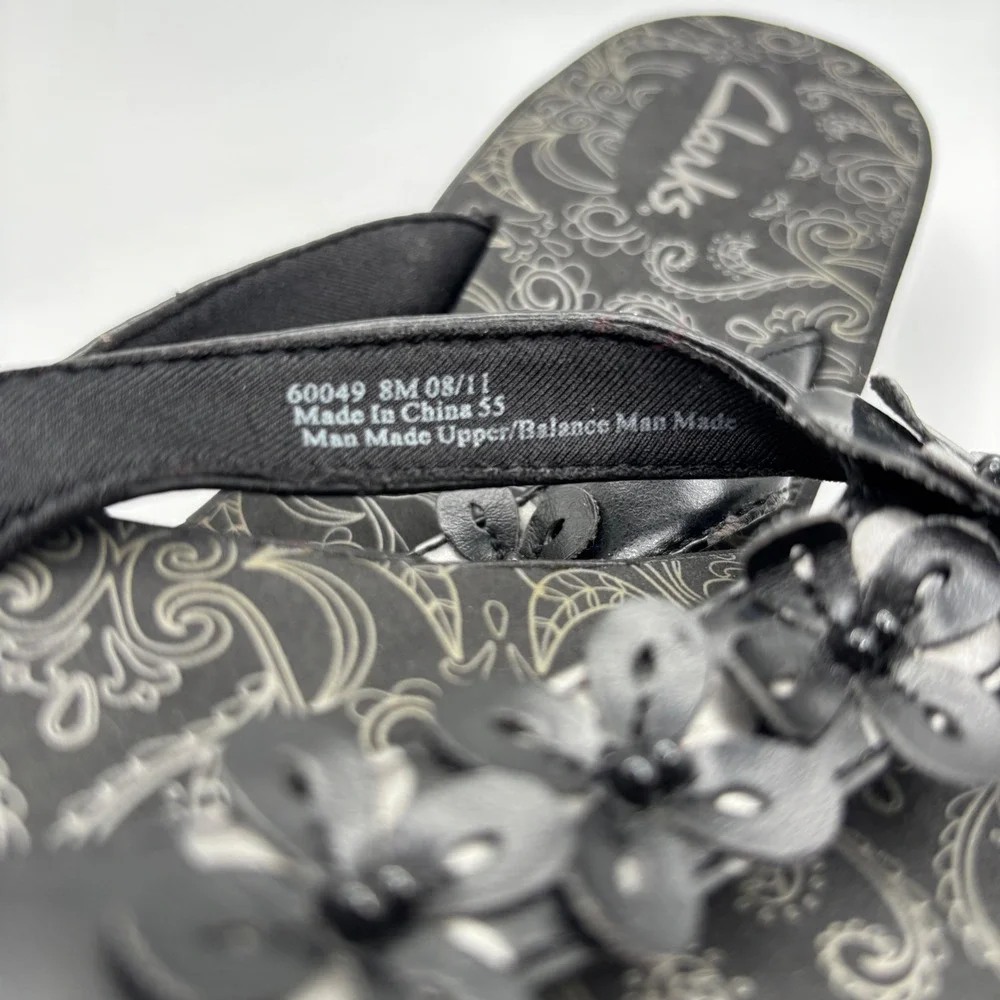 Clarks Sandals Womens 8 Black Floral Paisley Wedge Flip Flops 60049